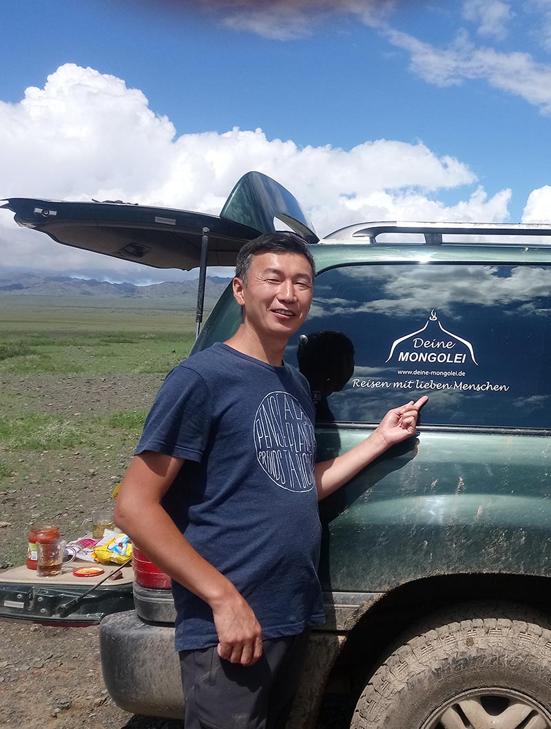 Ochir-Erdene Demberel, Gründer und Reiseleiter von Deine Mongolei